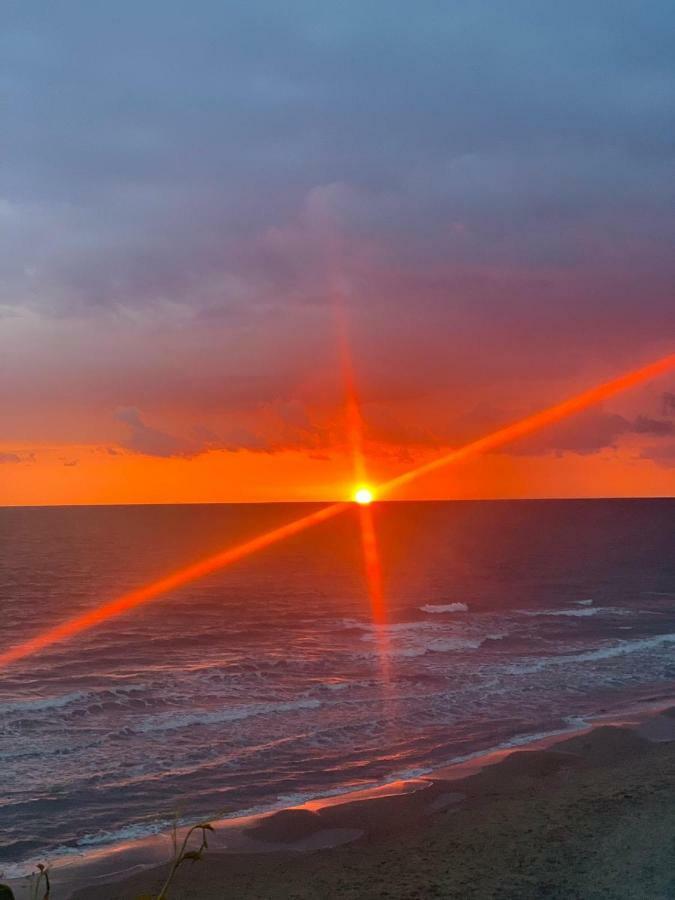 Anzio A Picco Sul Mare! Lejlighed Eksteriør billede